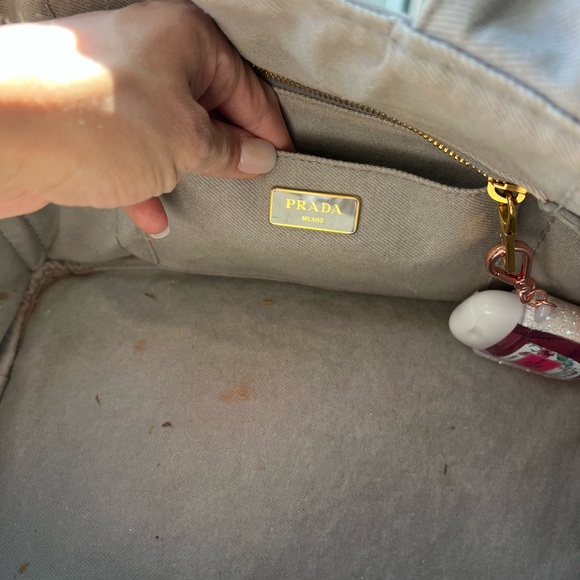Authentic Prada bag! - Picture 5 of 11